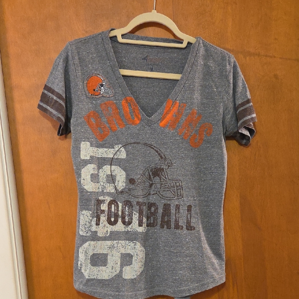 Womens Cleveland Browns V Neck Tee M